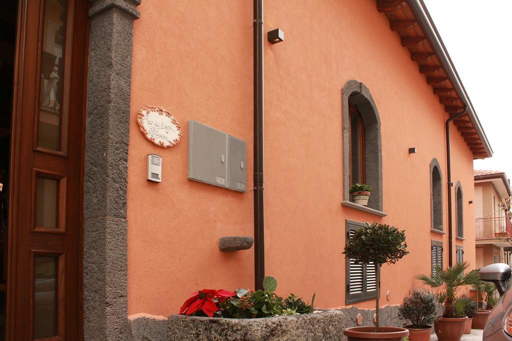 Отель L'Arco Dei Sogni Malvagna Экстерьер фото